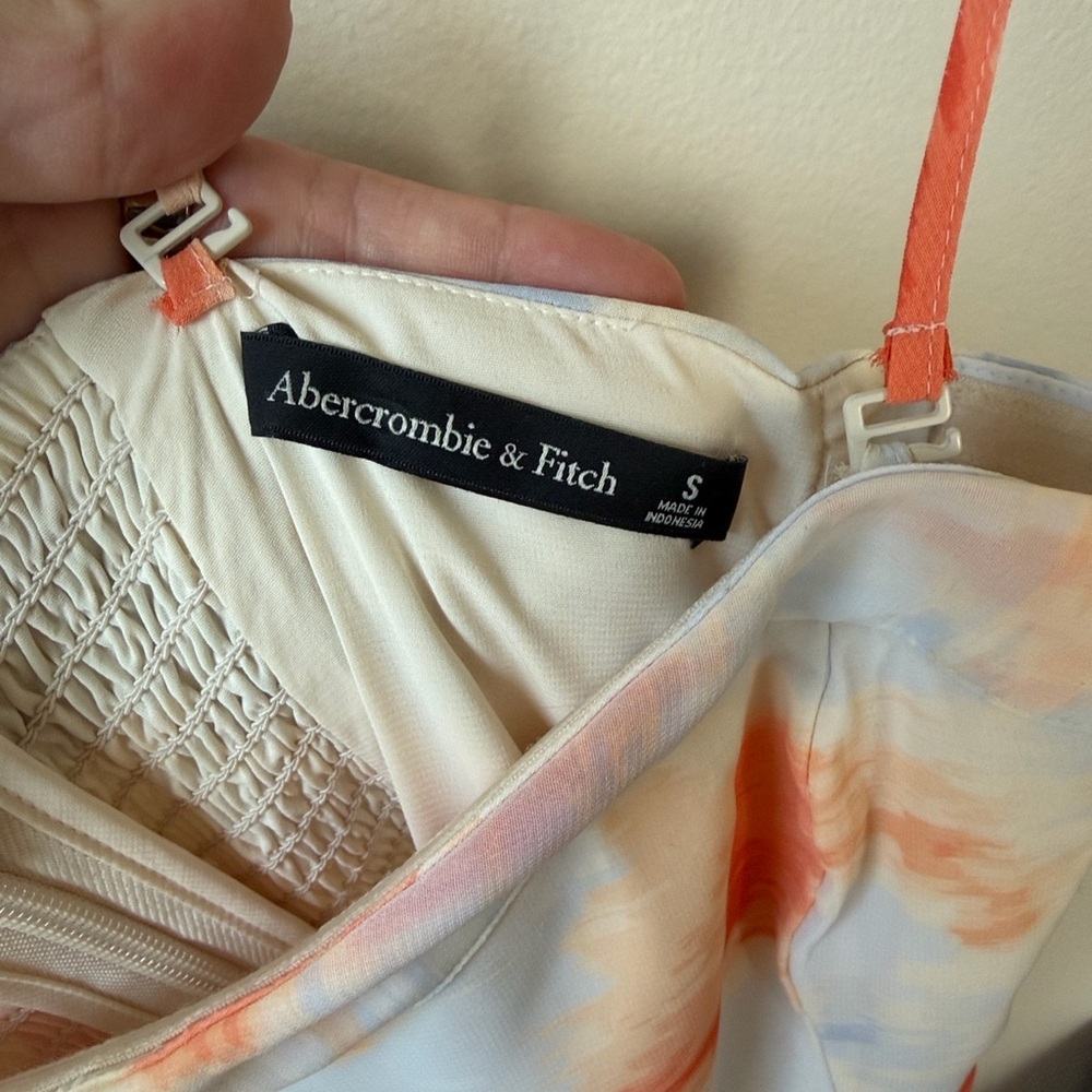 Abercrombie & Fitch Ivory Slip Dress with Coral and Pale Blue Accents - Picture 4 of 8